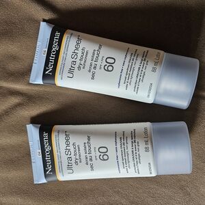 Neutrogena Ultra Sheer Dry-Touch Sunscreen SPF 60